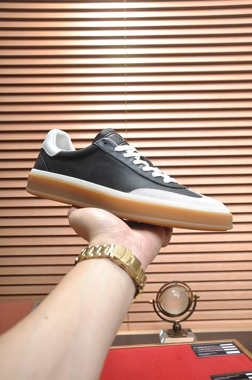 Men's men's shoes 💰540💶【𝐥𝐨𝐫𝐨 𝐏𝐢𝐚𝐧𝐚】lp classic loafers, an Italian treasure brand, the only brand that can match Hermès! Only after wearing it do we realize that we cannot let down our feet. The upper is imported cashmere, the lining of water-dyed cowhide ➕ the cowhide feet, the official original glass rubber outsole, and the pendant. Exclusive original packaging (tag ➕ brand paper ➕ outer box ➕ hand bag) code number: 38-45